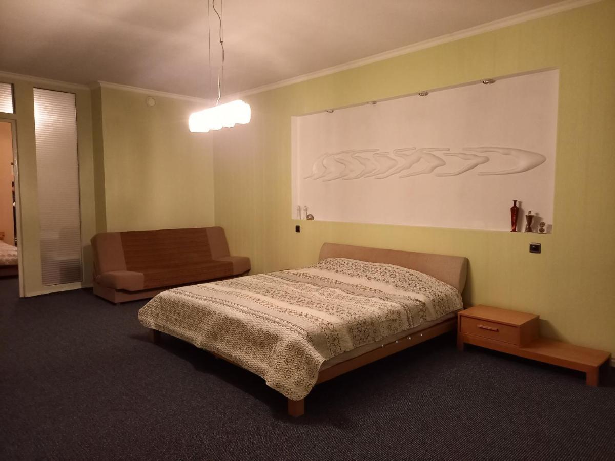 Figaro Villa Ventspils Bagian luar foto
